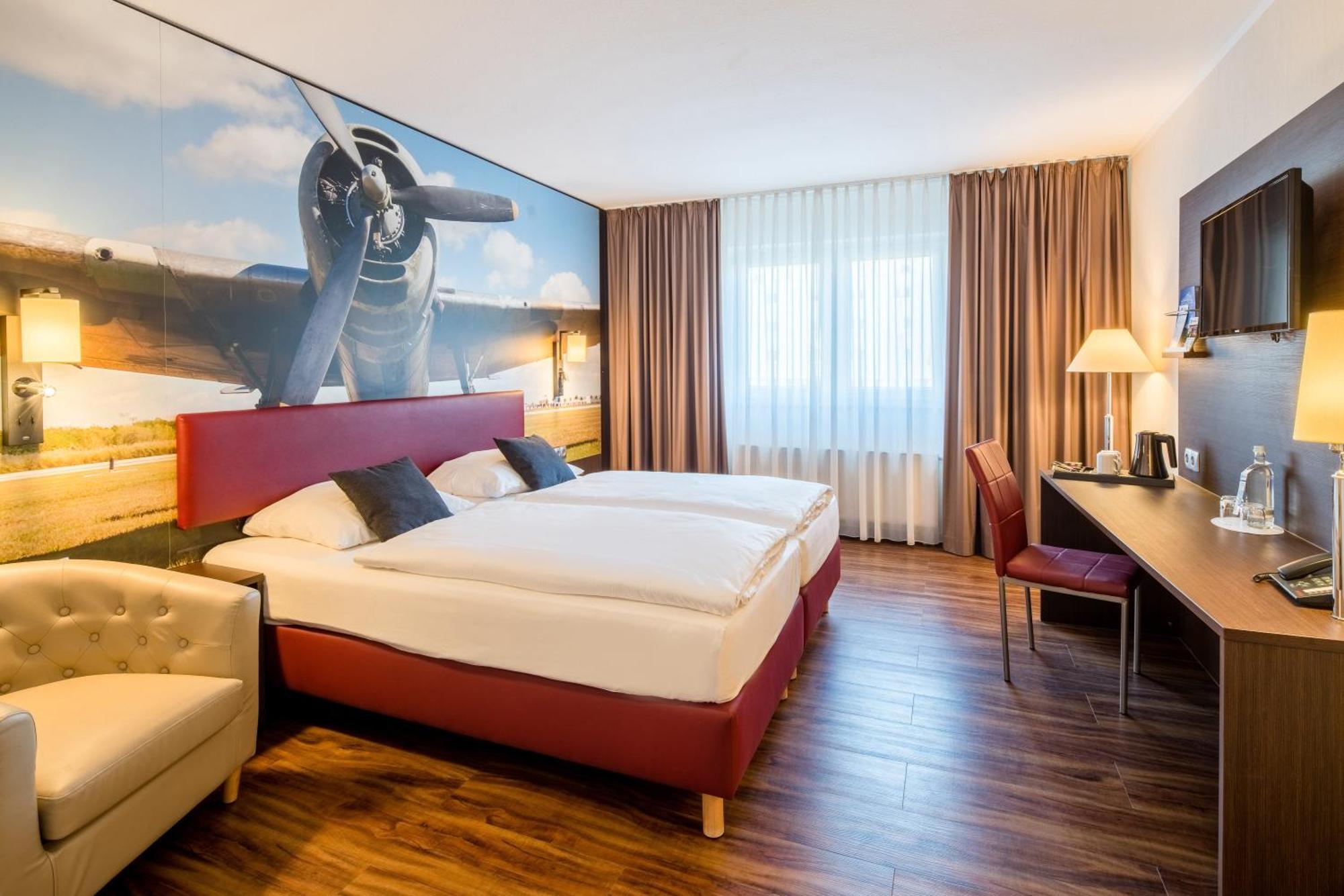Airways Hotels Frankfurt Airport West Raunheim Esterno foto